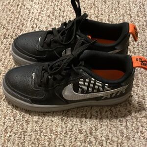 Nike Air Force 1 LV8 Shoes